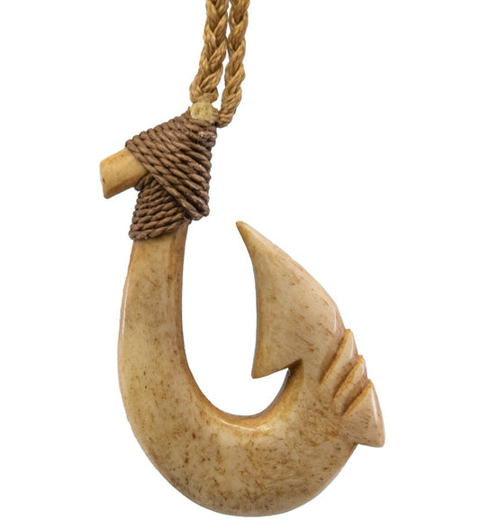Hawaiian Makau Fish Hook Necklace, Hand - Carved Stylized Pendant BFAW452 Earthbound Pacific