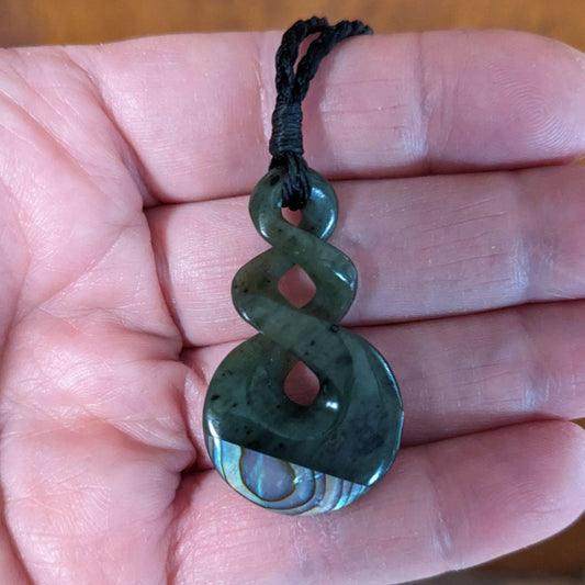 Maori Love and Friendship Jade Twist Pikorua Necklace BNJ40b Earthbound Pacific