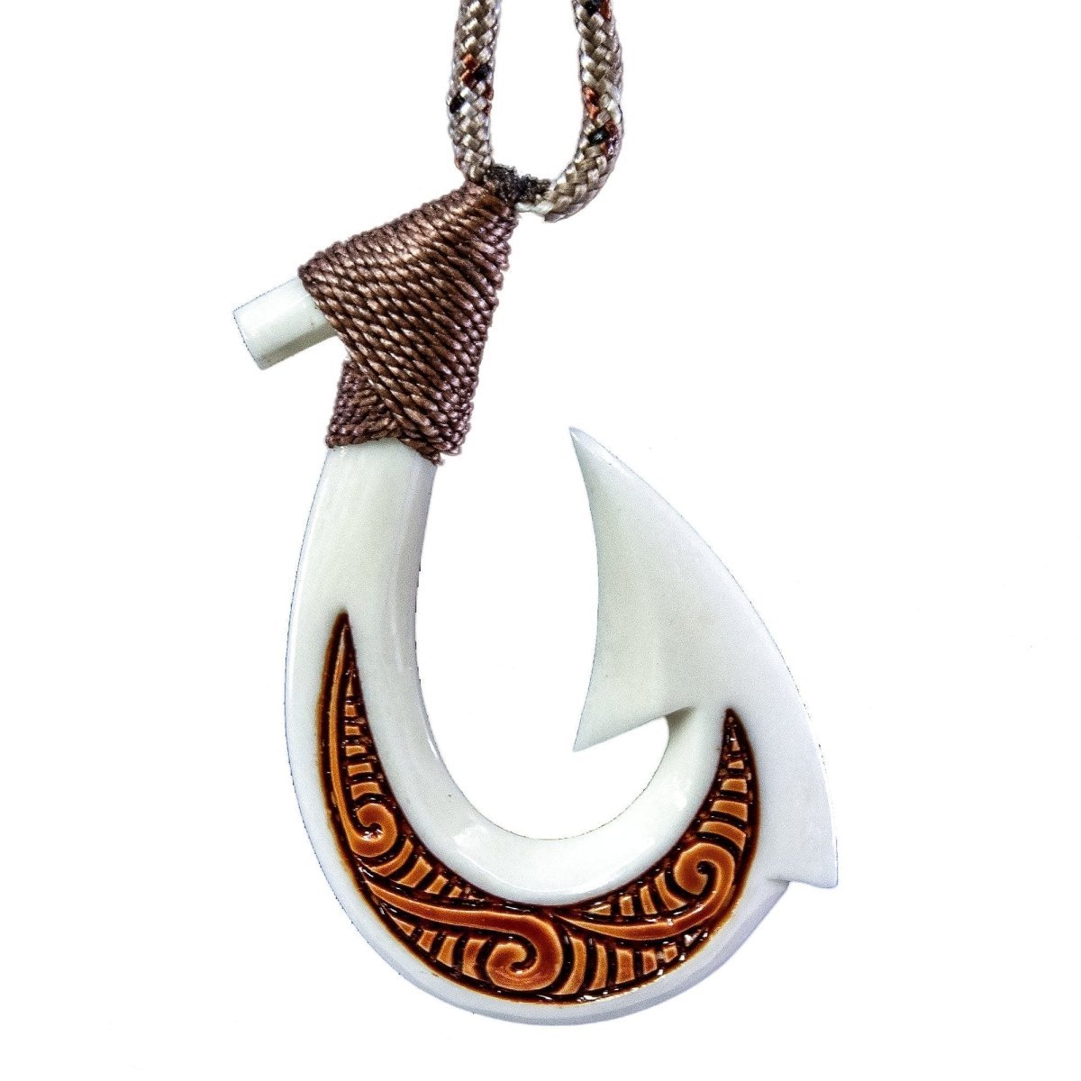 Hawaiian Fish Hook Necklace with Scrimshaw on Desert Camo Paracord. BFHHYS50B Earthbound Pacific