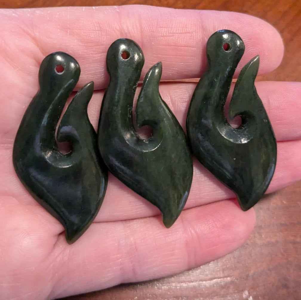 Māori Hawaiian Inspired Dark Green Nephrite Jade Fish Hook Necklace