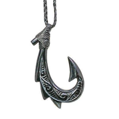 Hawaiian Fish Hook Necklace Scrimshaw Dragon Back Horn Design BHFHS50BC2 Earthbound Pacific