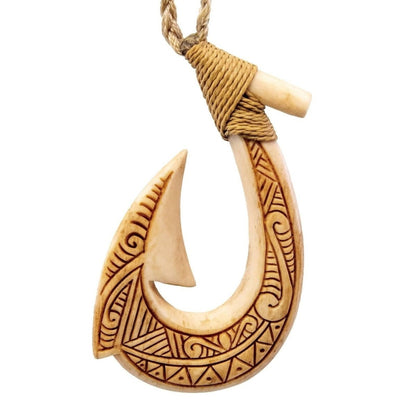 Hawaiian Scrimshaw Makau Fish Hook Necklace - Earthbound Pacific